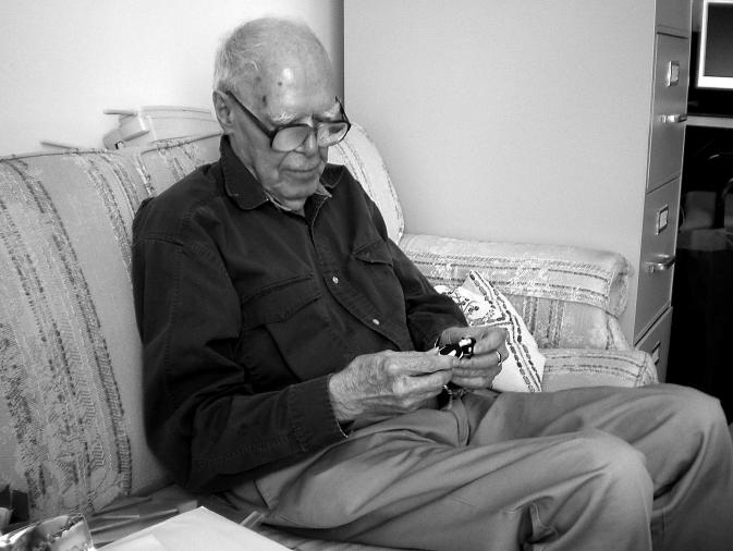 Martin Gardner en su domicilio. (Foto de Jim Gardner)